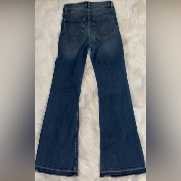 Sneak Peek Jeans - Picture 3 of 5